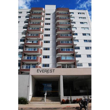 Everest Flat Service Caldas Novas Exterior photo