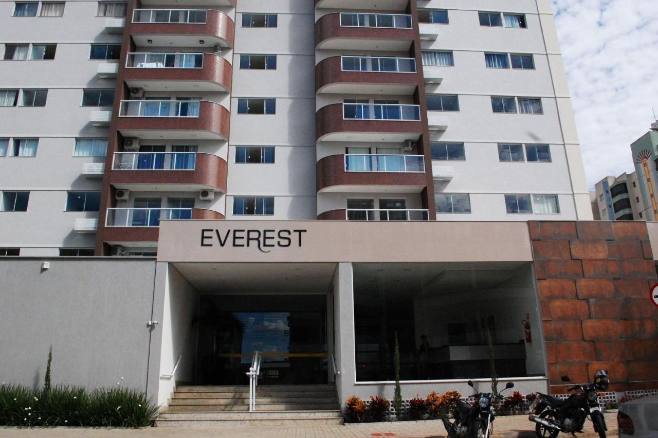 Everest Flat Service Caldas Novas Exterior photo