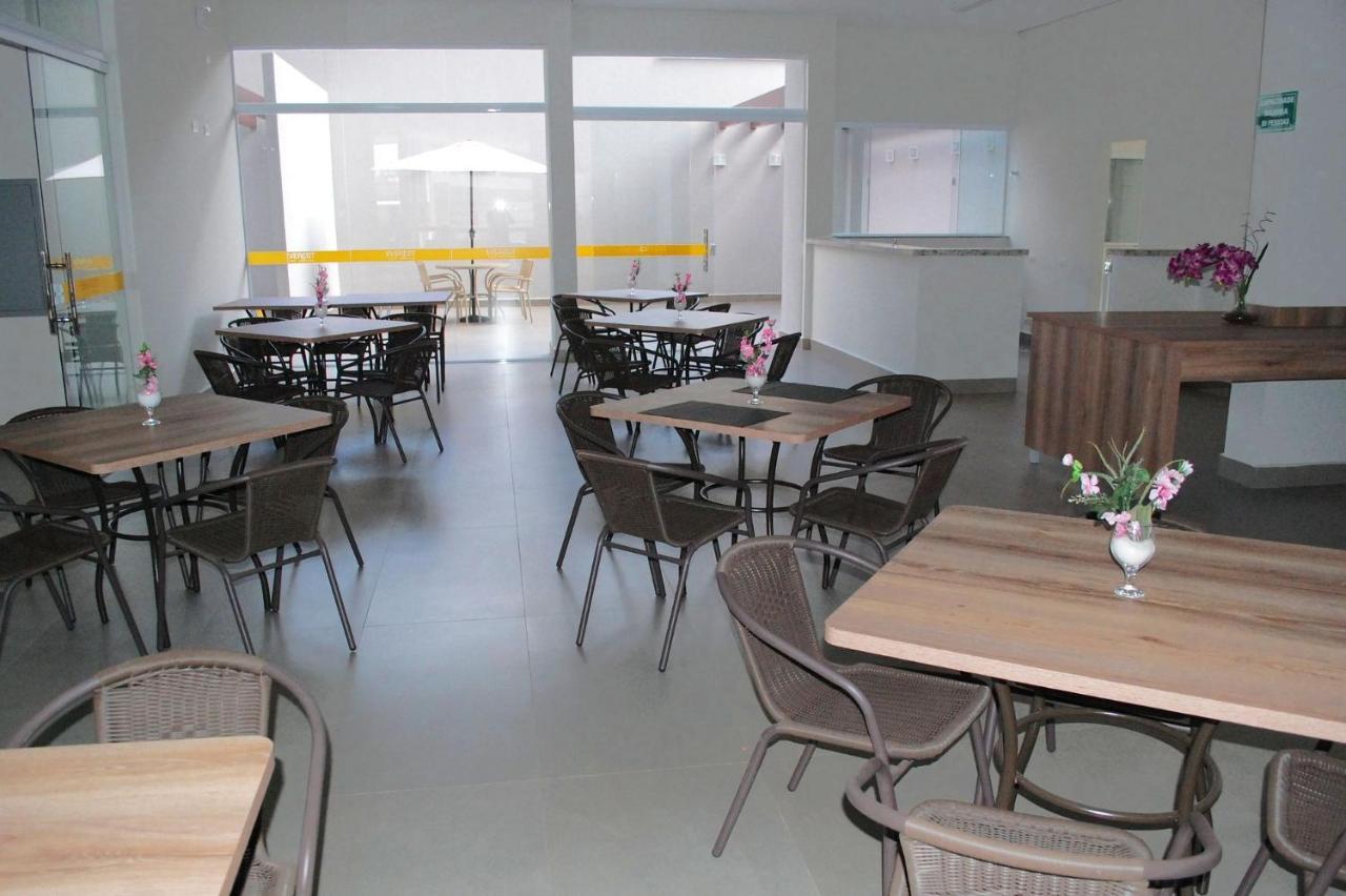 Everest Flat Service Caldas Novas Exterior photo